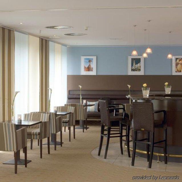 Trans World Hotel Kranichhoehe 머치 레스토랑 사진